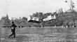 El vuelo de Alberto Santos-Dumont, en el parque parisino de La Bagatelle, el 12 de Noviembre de 1906.